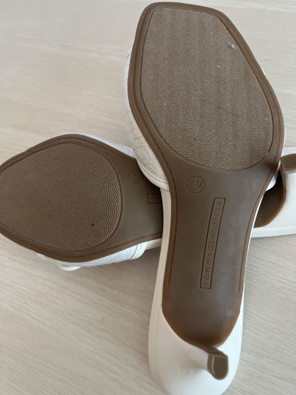 New Tommy Hilfiger Camhila Sandal - Picture 7 of 9
